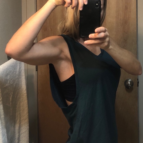 Work out tank top, Fabletics - Picture 3 of 4